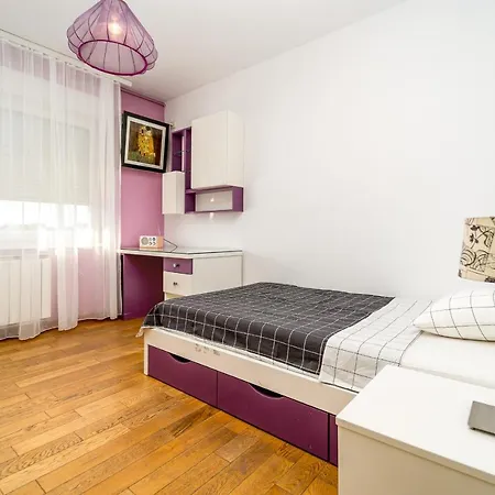 Botero Apartment *